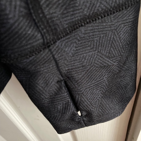 MONDETTA JACKET  SUBTLE PRINT NEW- SIZE LARGE- dark gray/black - Picture 3 of 7